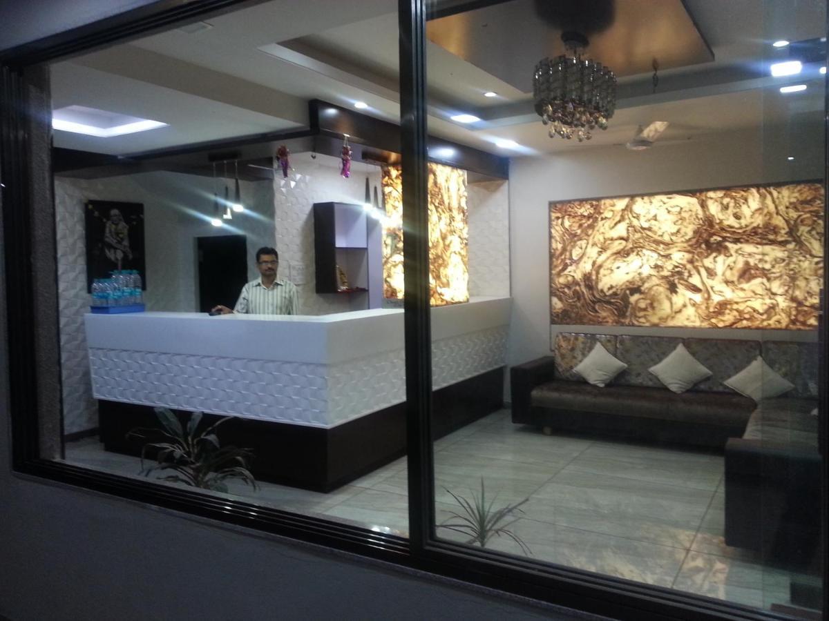 Hotel Sai Suraj Park Shirdi Eksteriør billede