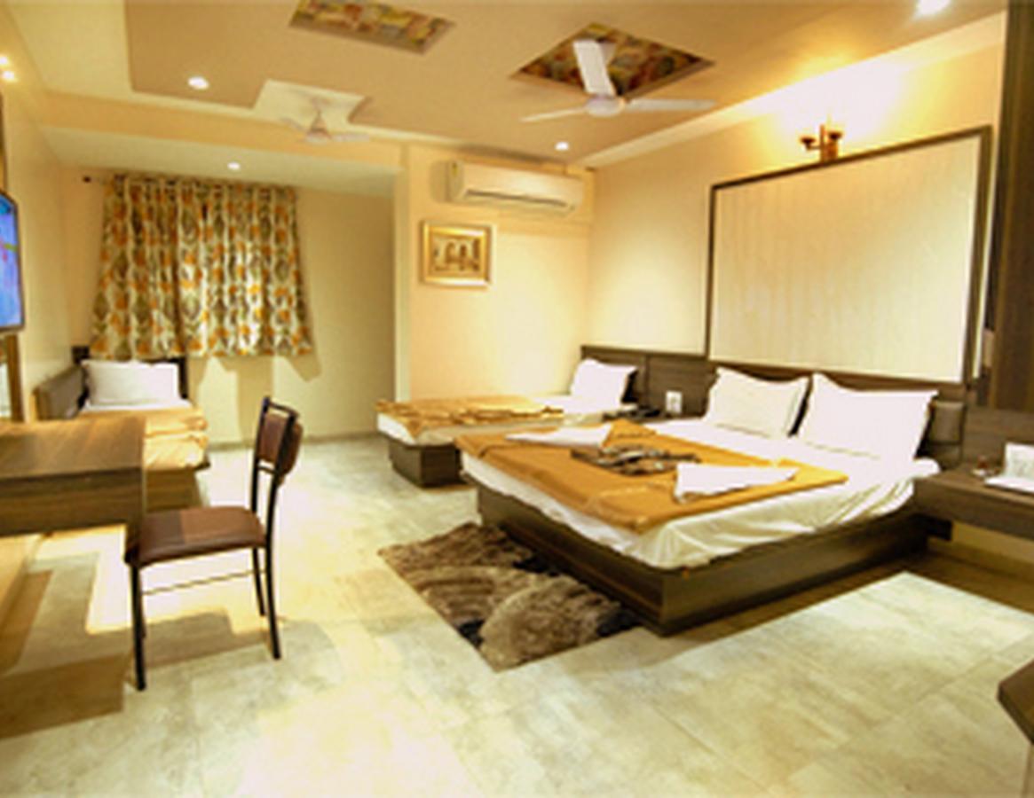 Hotel Sai Suraj Park Shirdi Eksteriør billede