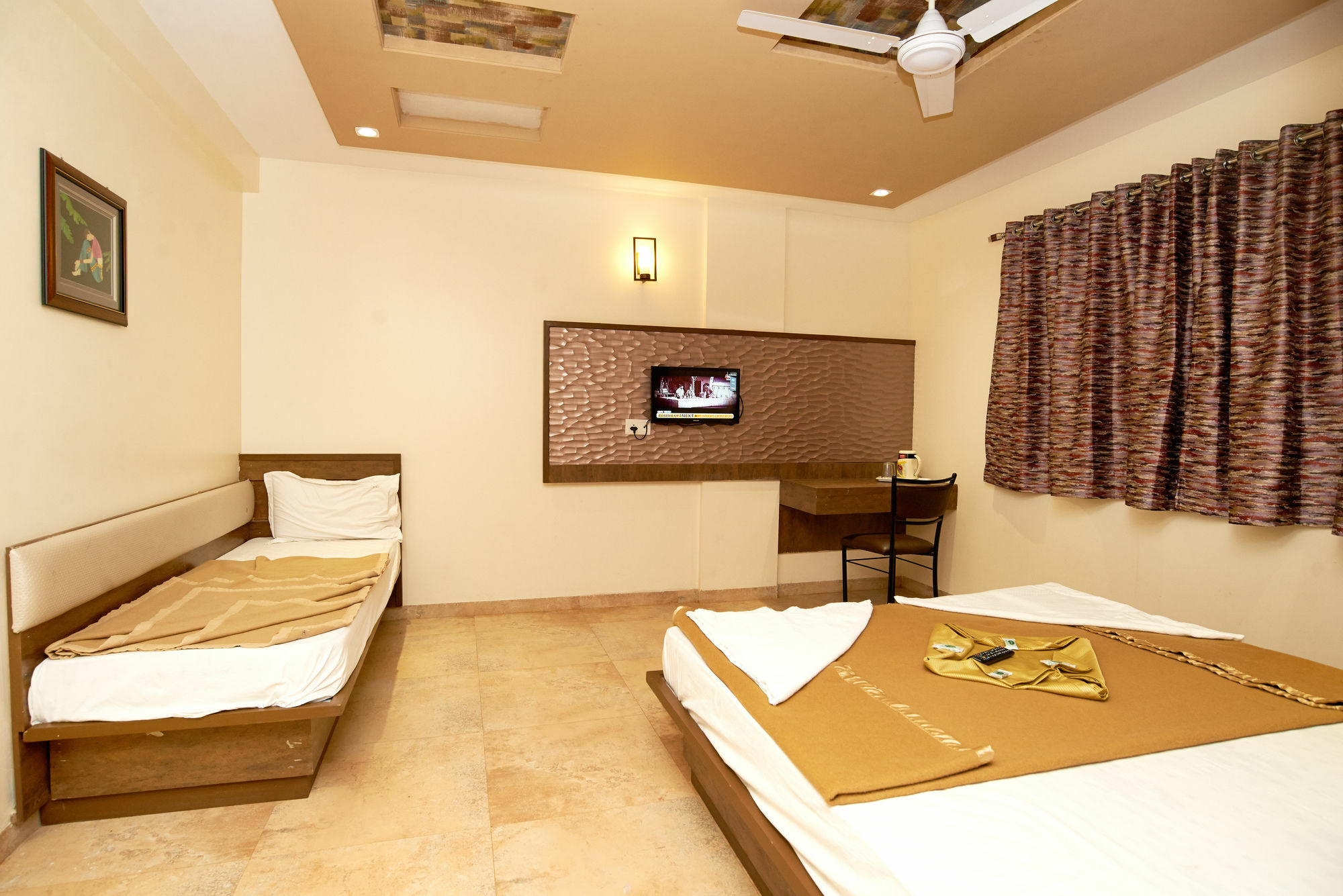 Hotel Sai Suraj Park Shirdi Eksteriør billede