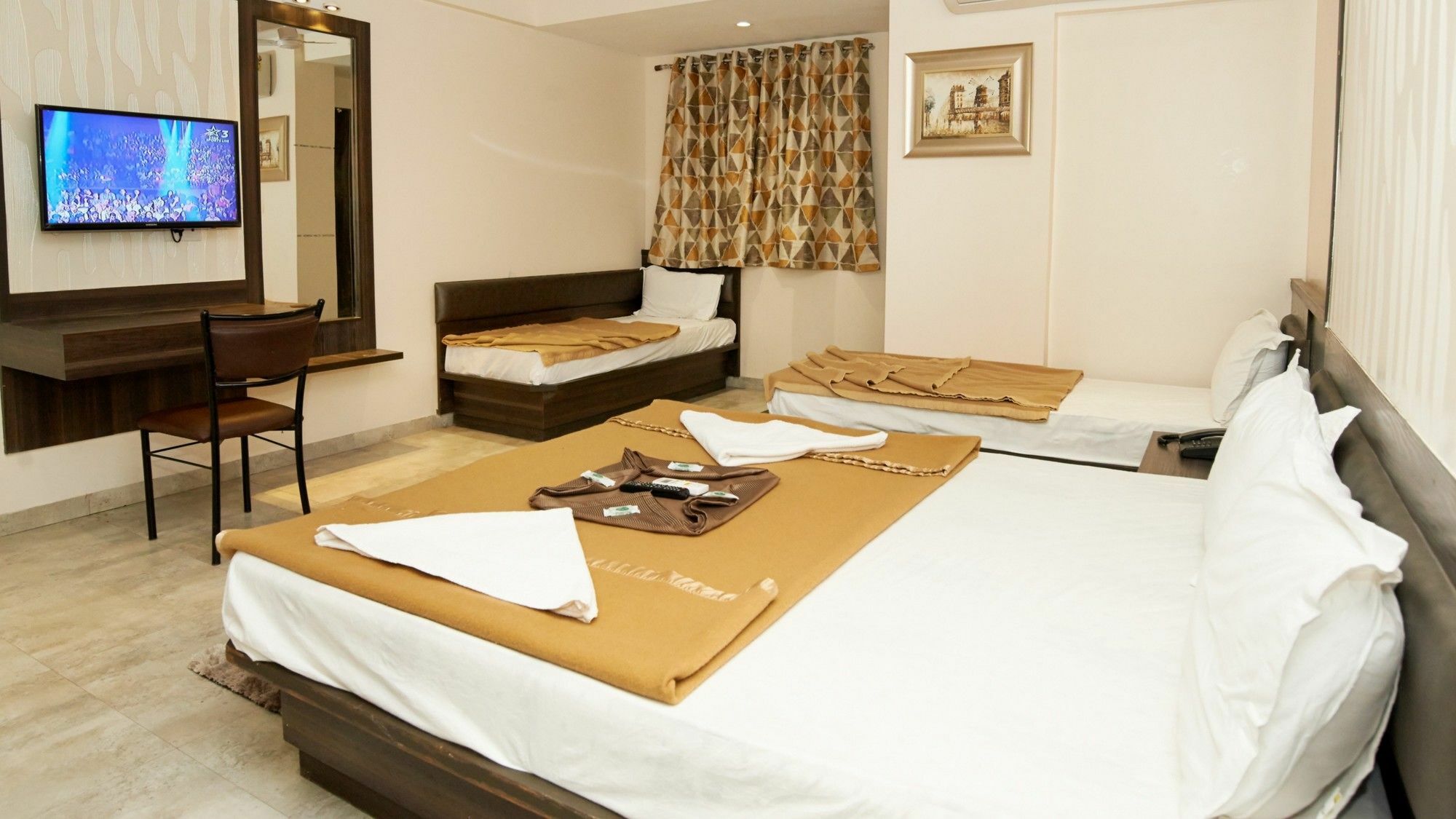 Hotel Sai Suraj Park Shirdi Eksteriør billede