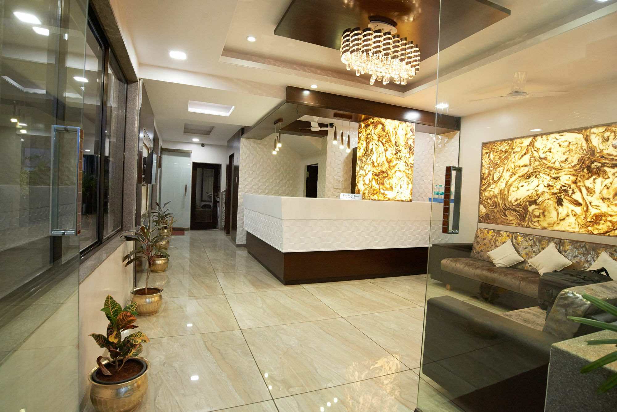 Hotel Sai Suraj Park Shirdi Eksteriør billede