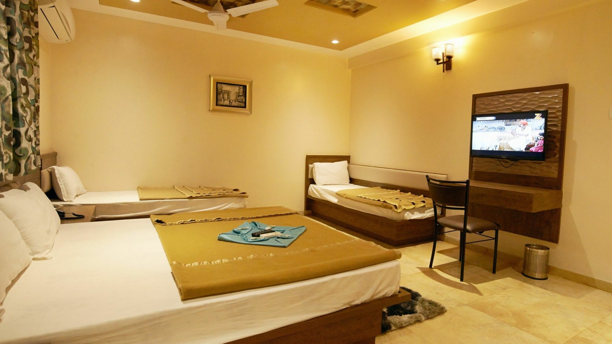 Hotel Sai Suraj Park Shirdi Eksteriør billede