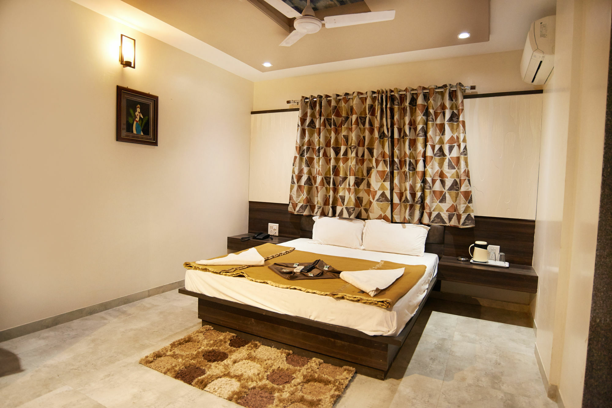 Hotel Sai Suraj Park Shirdi Eksteriør billede