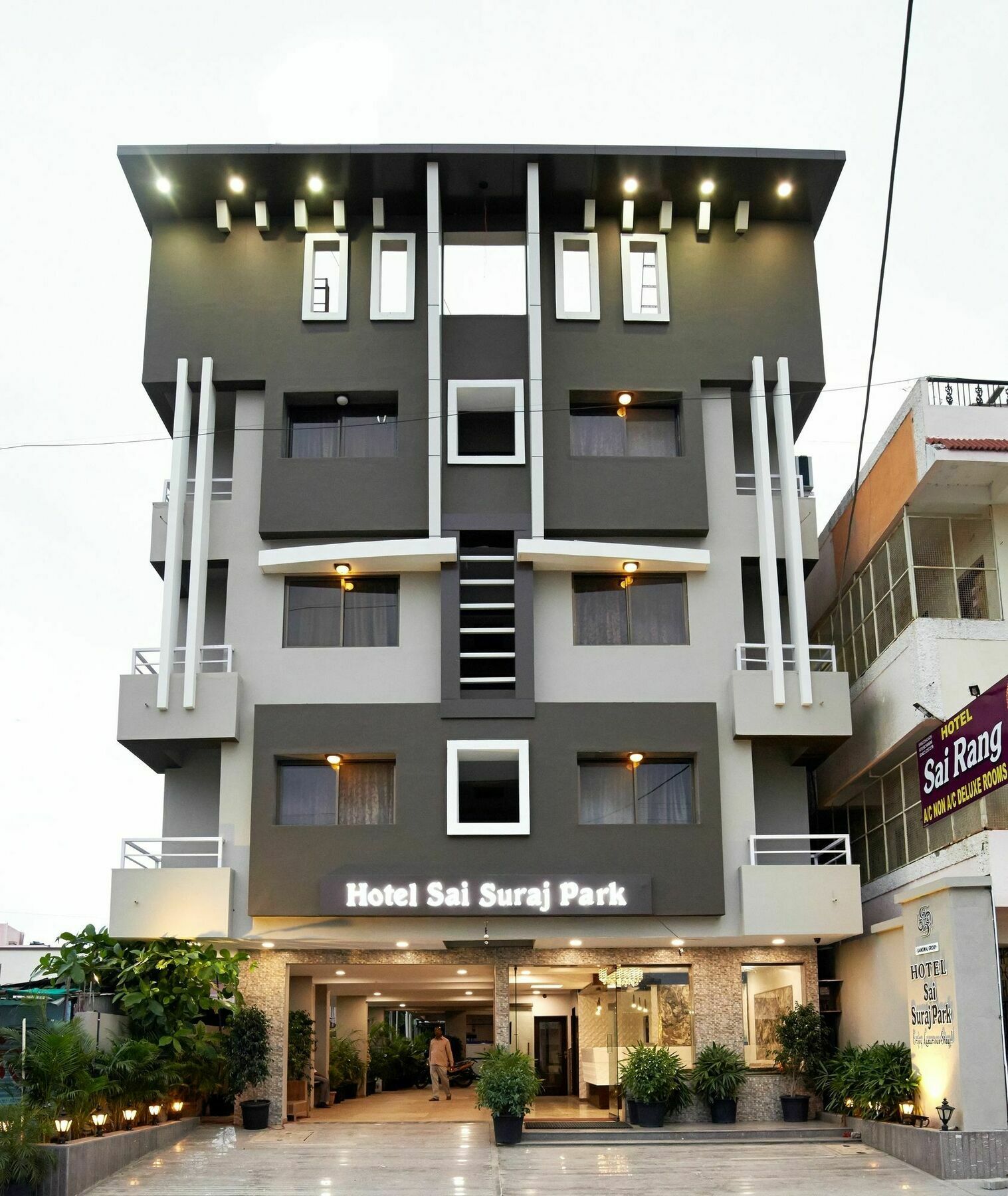 Hotel Sai Suraj Park Shirdi Eksteriør billede